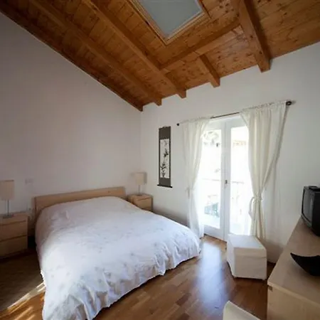 Apartment Casa Camelia *